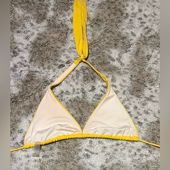 Victoria’s Secret Triangle Bikini Top - Picture 2 of 3